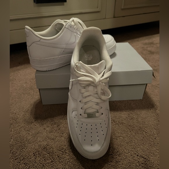 Nike Shoes - Women’s size 11 White Nike Air Force 1 ‘07